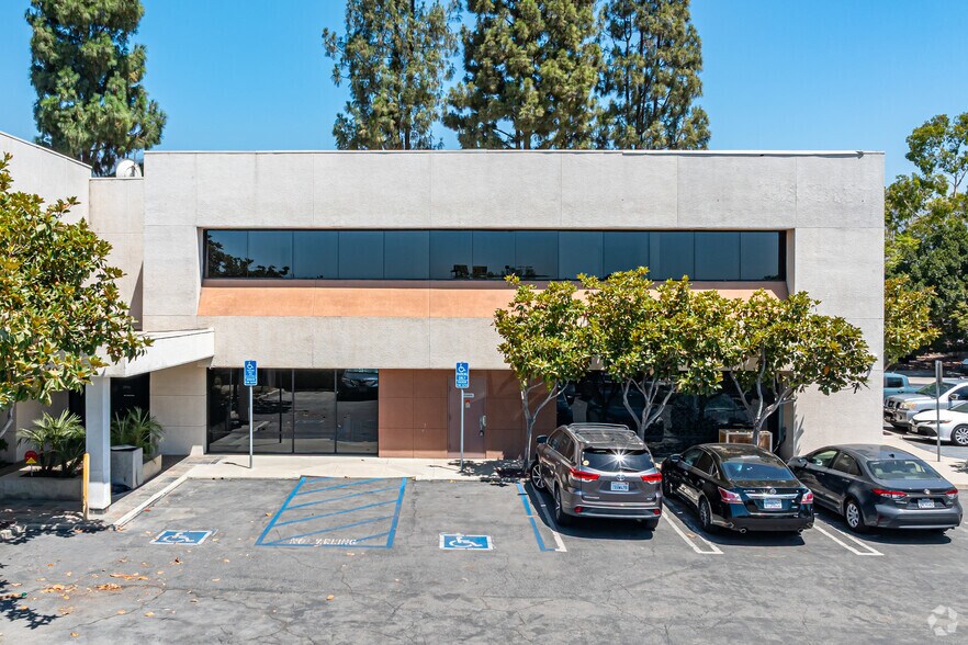 More Photos Of 6520 Irwindale Ave, Irwindale Medical For Sale