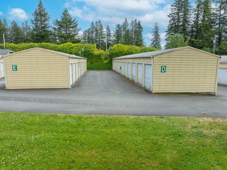 More Photos Of 498 W Central Blvd, Coquille Self Storage For Sale