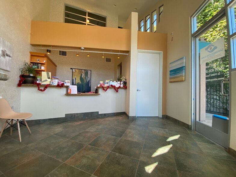 More Photos Of 3560 Fairmount Ave, San Diego Medical For Sale