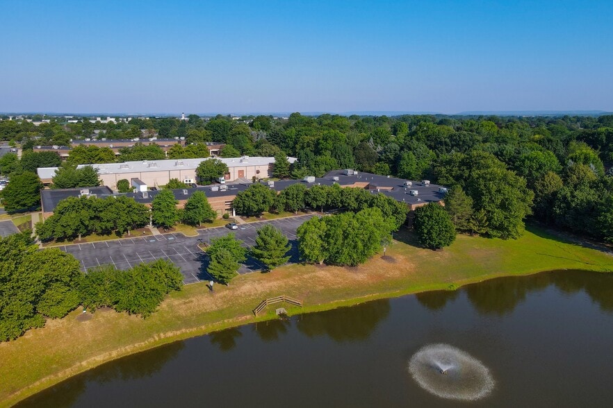 More Photos Of 1525 Valley Center Pky, Bethlehem Unknown For Lease