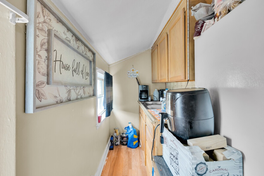 More Photos Of 1259 Wolcott Rd, Wolcott Apartments For Sale