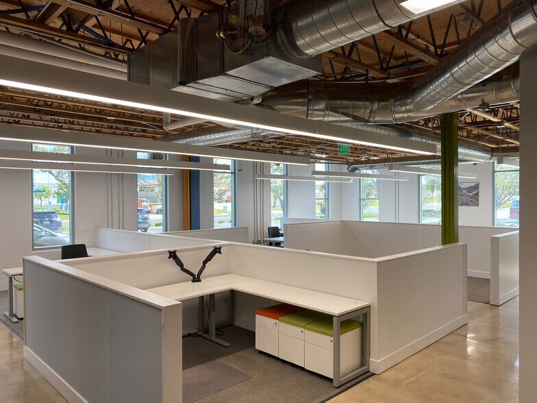 More Photos Of 2642 Michelle Dr, Tustin Office For Lease