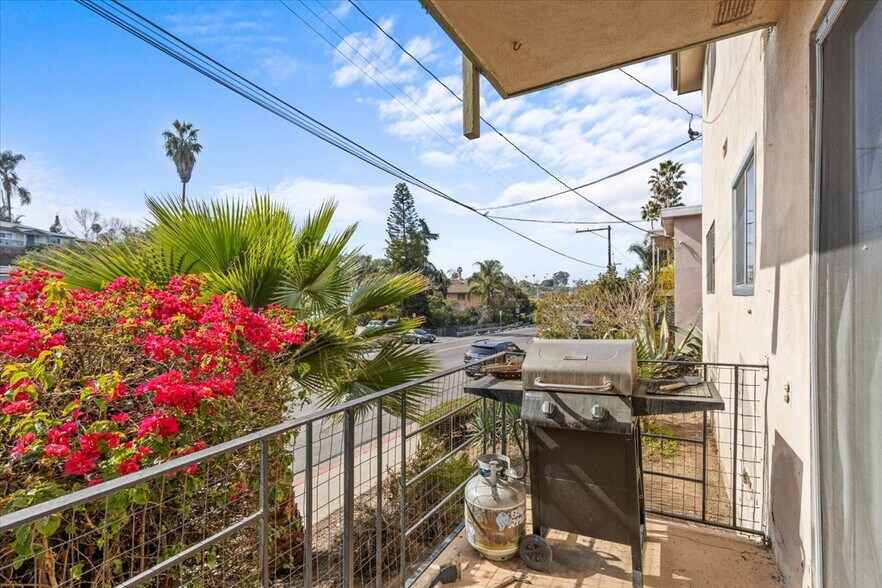 More Photos Of 850 Eucalyptus Ave, Vista Multifamily For Sale