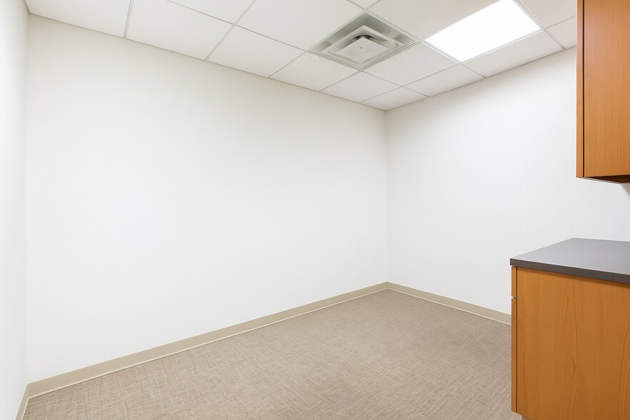 More Photos Of 800 2nd Ave, New York Medical For Sale