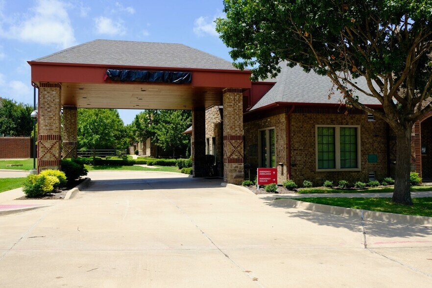 More Photos Of 4351 Long Prairie Rd, Flower Mound Medical For Lease