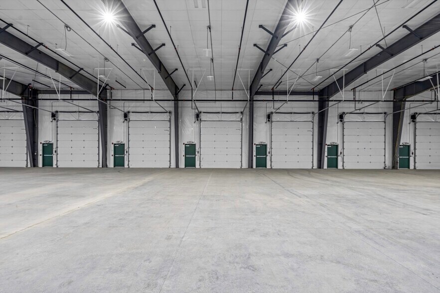 More Photos Of 2209 Clement Ave, Pennsauken Warehouse For Lease