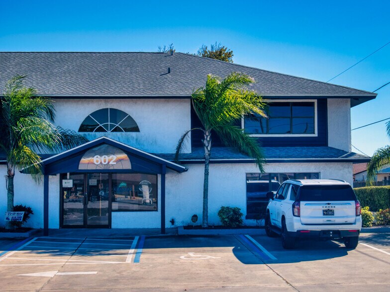 More Photos Of 602 W Indian River Blvd, Edgewater Medical For Lease