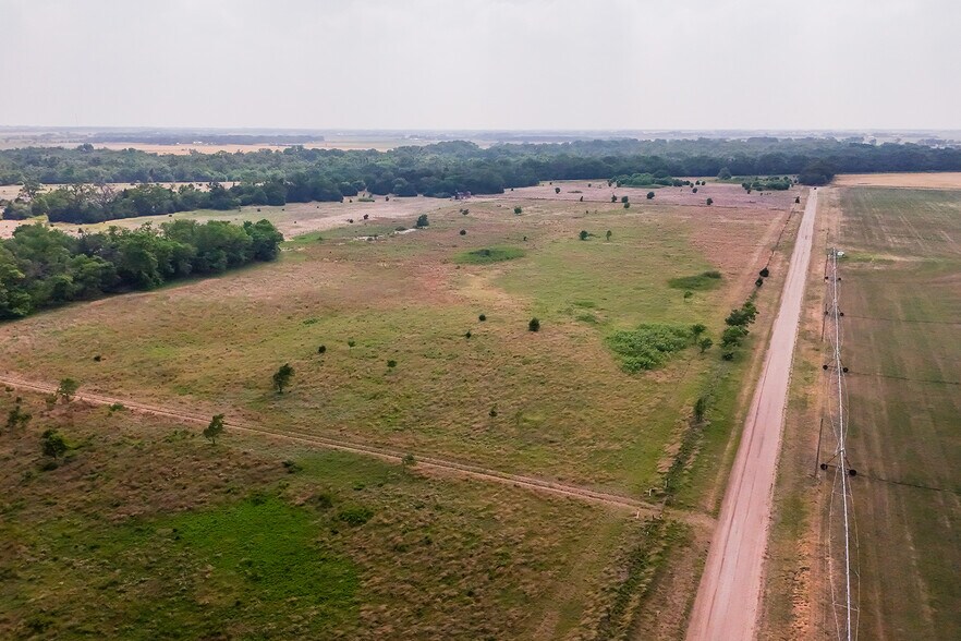 More Photos Of 9111 Long View Road, Burrton Land For Sale