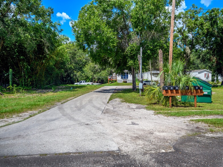 More Photos Of 4410 Pine St, Valrico Manufactured Housing Mobile Home Park For Sale