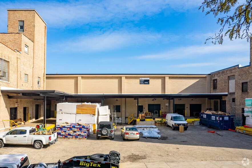 More Photos Of 2321 N Keystone Ave, Chicago Manufacturing For Lease