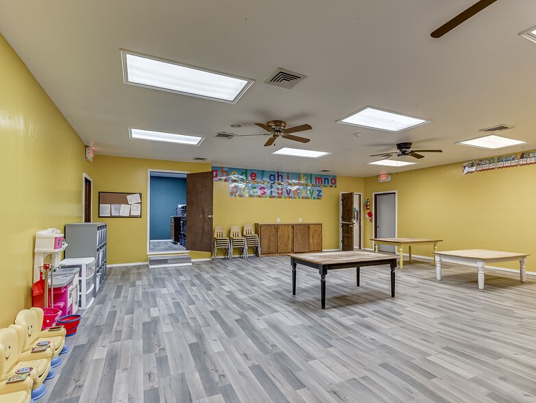 More Photos Of 1419 W London St, El Reno Religious Facility For Sale