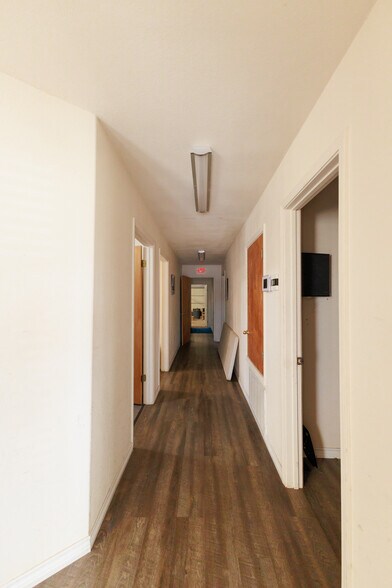 More Photos Of 3102 Jacksboro Hwy, Wichita Falls Loft Creative Space For Sale