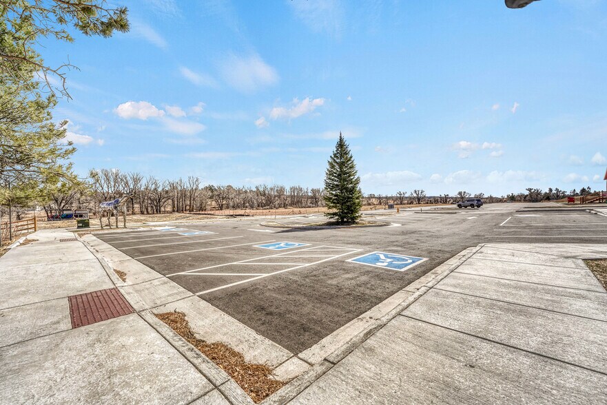 More Photos Of 490 E Elm St, Elizabeth Apartments For Sale