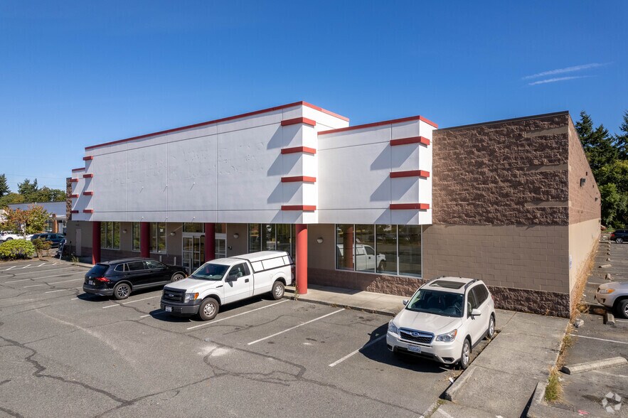Primary Photo Of 1345 N 205th St, Shoreline Freestanding For Lease