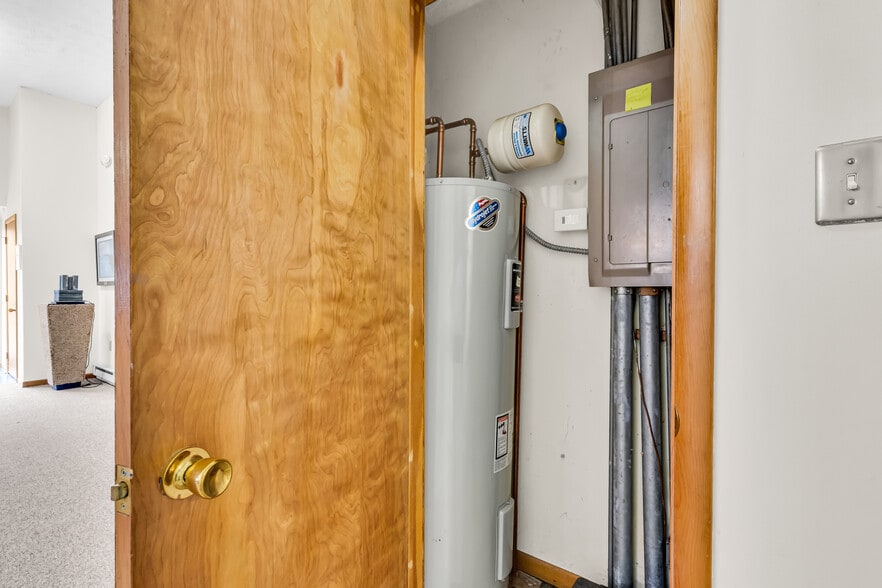 More Photos Of 4277 Columbus Pike, Delaware Religious Facility For Sale