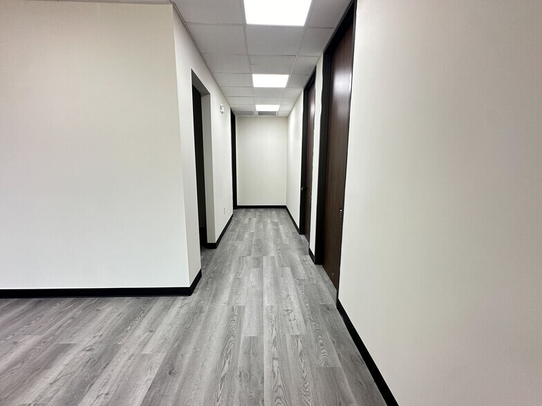 More Photos Of 2220 Katy Hockley Cut Off Rd, Katy Warehouse For Lease