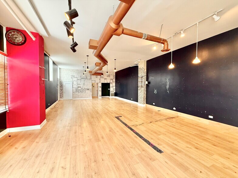 More Photos Of 1355-1359 W Chicago Ave, Chicago Apartments For Lease
