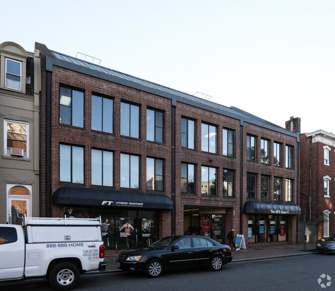 More Photos Of 3222 N St NW, Washington Office Residential For Lease