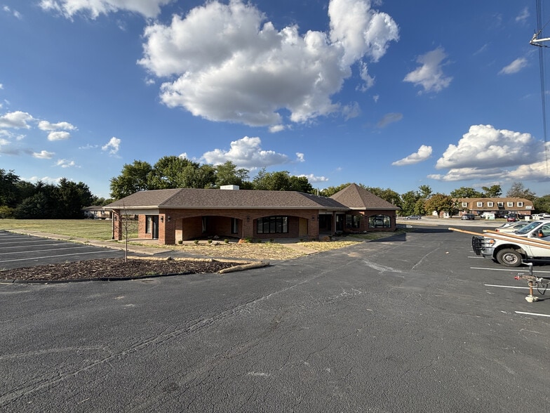 More Photos Of 514 Jungermann Rd, Saint Peters Office For Lease