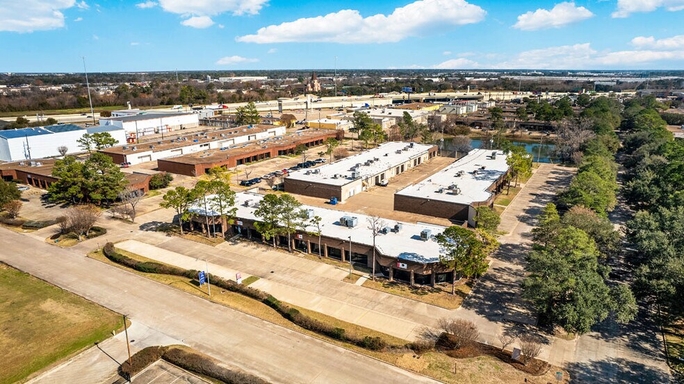 More Photos Of 8600 Jameel Rd, Houston Unknown For Lease