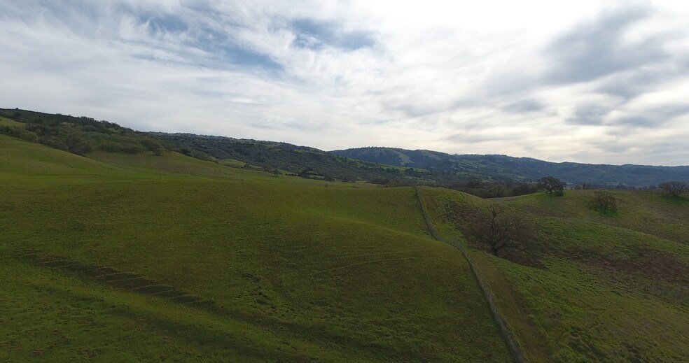 More Photos Of 1002 Metcalf Rd, San Jose Land For Lease