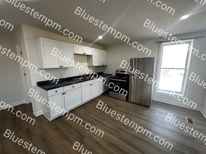 More Photos Of 1115 Felix St, Saint Joseph Apartments For Sale