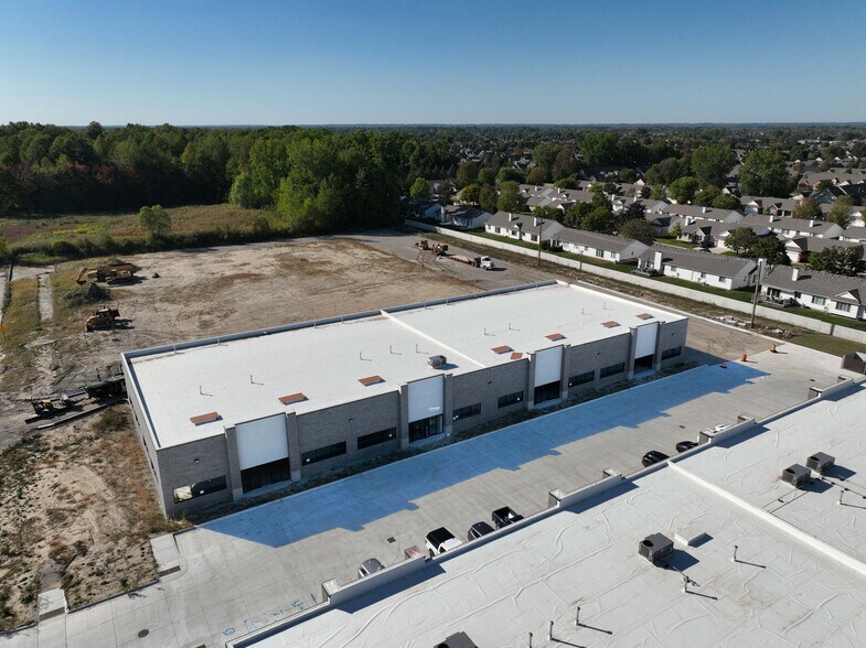 More Photos Of 17201 Leone Dr, Macomb Unknown For Lease