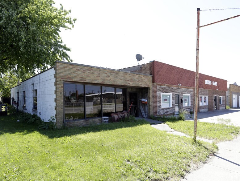 More Photos Of 436 S Schuyler Ave, Bradley Storefront For Sale