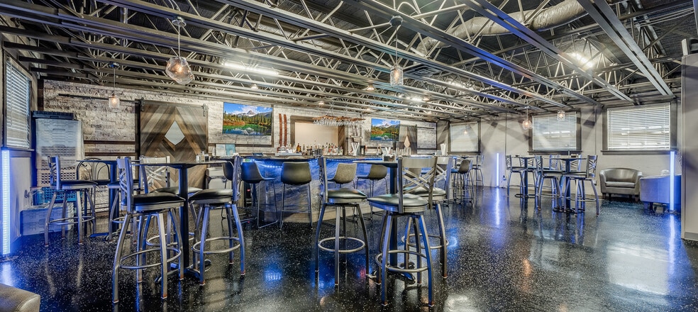 More Photos Of 801 E Park Ave, Fairmont Storefront For Sale