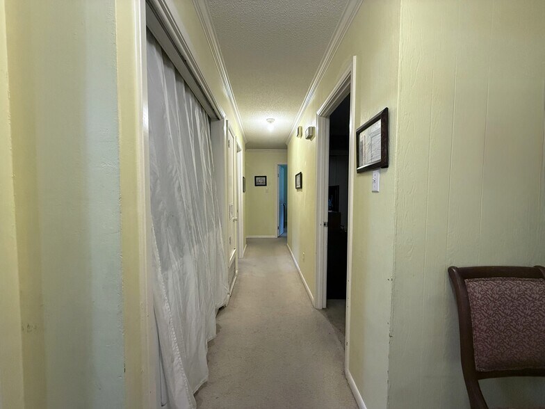 More Photos Of 608 S Pine St, Cabot Flex For Sale