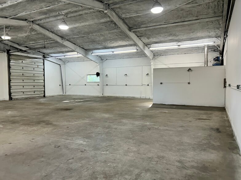 More Photos Of 2431 Hill Rd, Fairbanks Industrial For Sale