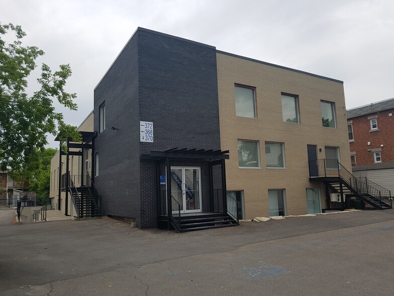 Primary Photo Of 370-372 Rue Laviolette, Saint-jerome Warehouse For Lease