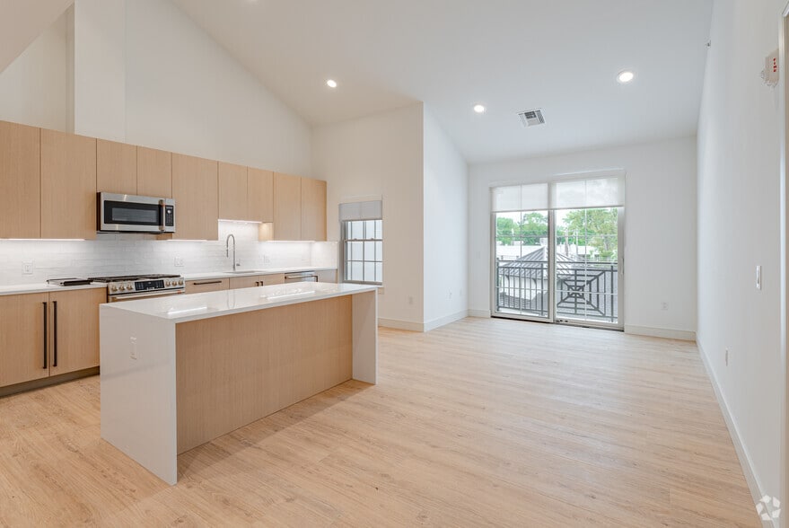 More Photos Of 545 S Livingston Ave, Livingston Apartments For Lease