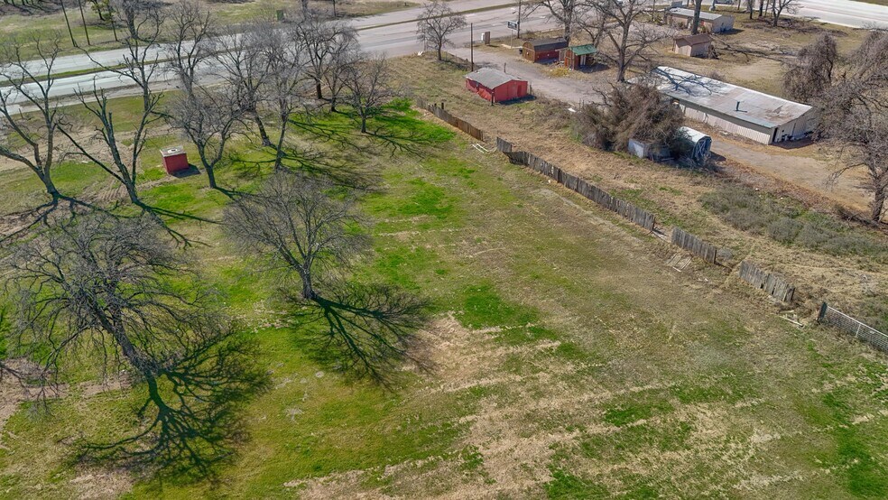 More Photos Of 2311 Fort Worth Hwy, Weatherford Land For Sale
