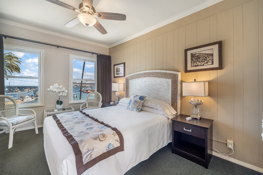 More Photos Of 409 Crescent Ave, Avalon Hotel For Sale