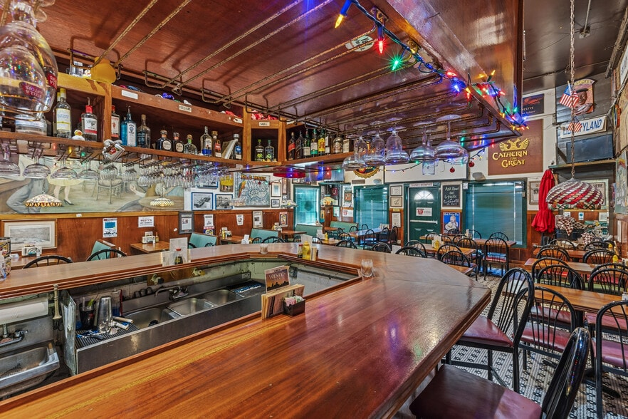 More Photos Of 346 N Main St, Memphis Restaurant For Sale