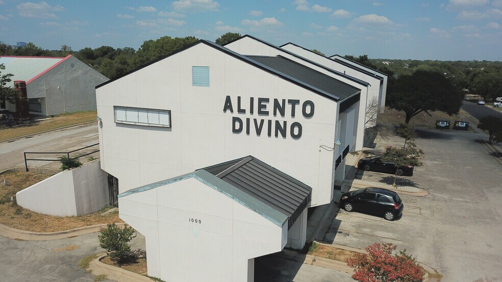 More Photos Of 1000 Payton Gin Rd, Austin Office For Sale