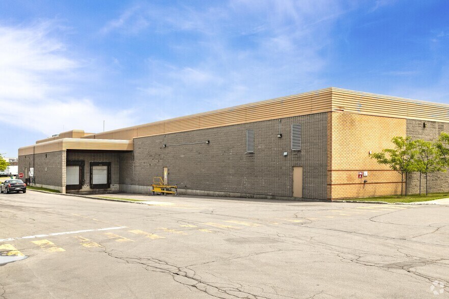 More Photos Of 6301-6381 Rte Transcanadienne, Pointe-claire Storefront For Lease