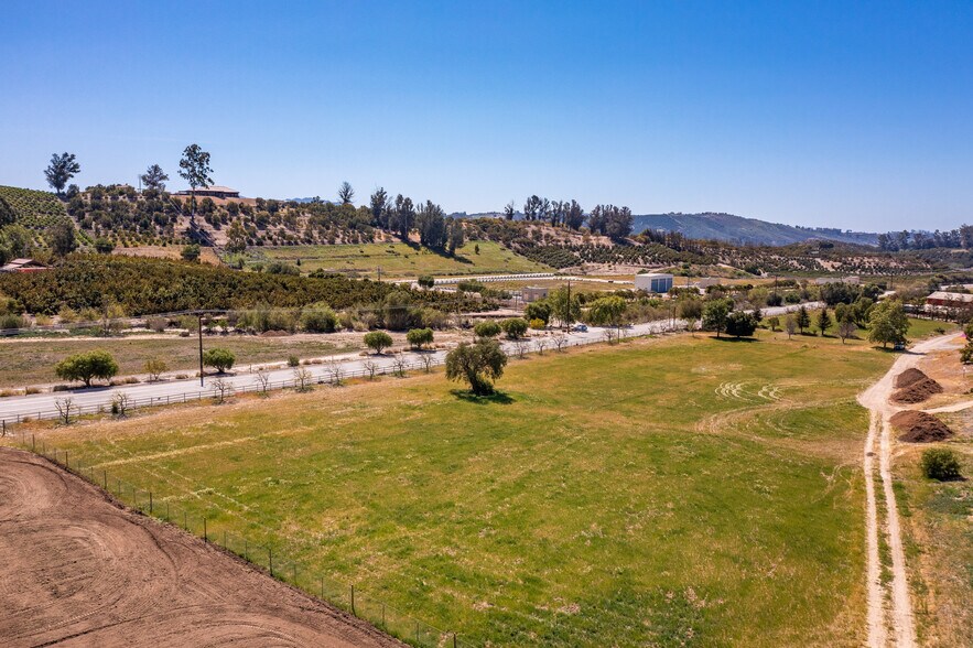 More Photos Of 6137 Grimes Canyon Rd, Moorpark Land For Lease