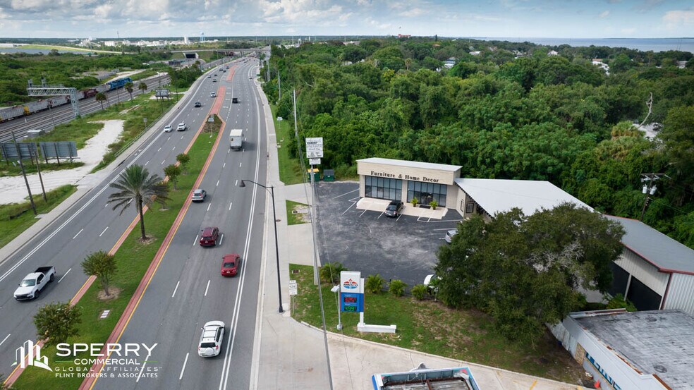 More Photos Of 27XX N Cocoa Blvd, Cocoa Freestanding For Sale