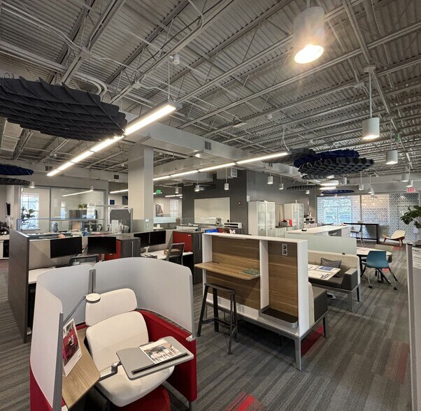 More Photos Of 110 E Hillcrest St, Orlando Office For Sale