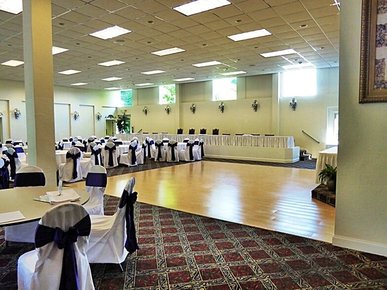 More Photos Of 879 Freeport Rd, Creighton Medical For Sale