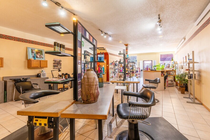 More Photos Of 140 S Chicago St, Hot Springs Storefront Retail Residential For Sale