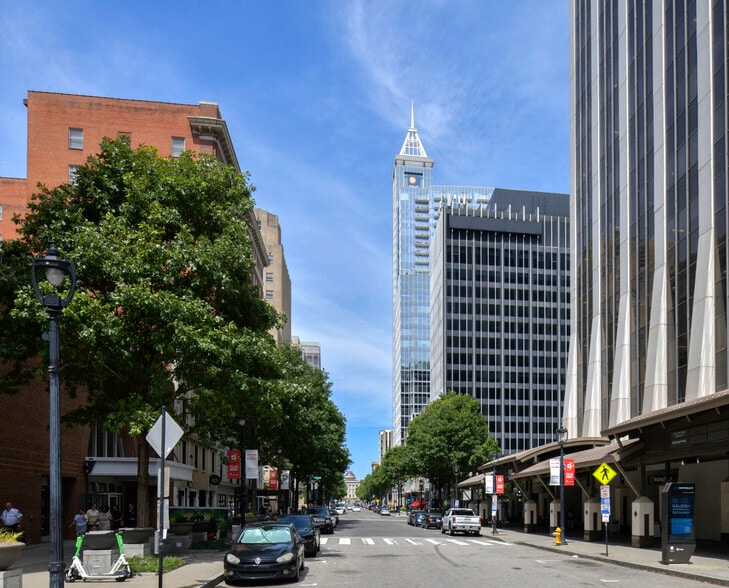 More Photos Of 333 Fayetteville St, Raleigh Office For Lease
