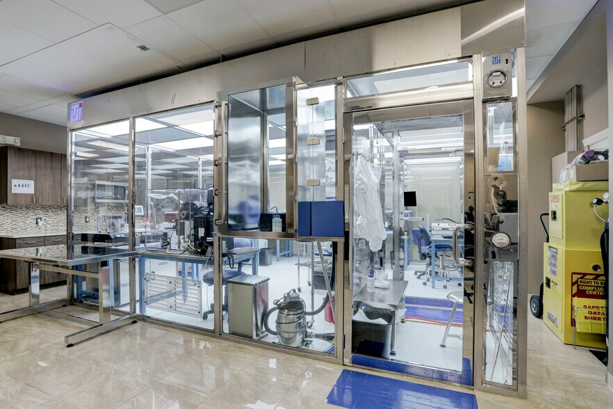 More Photos Of 12234 Shadow Creek Parkway, Pearland Medical For Lease