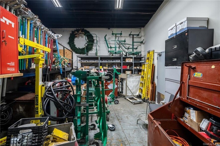 More Photos Of 412 City Island Ave, Bronx Warehouse For Sale