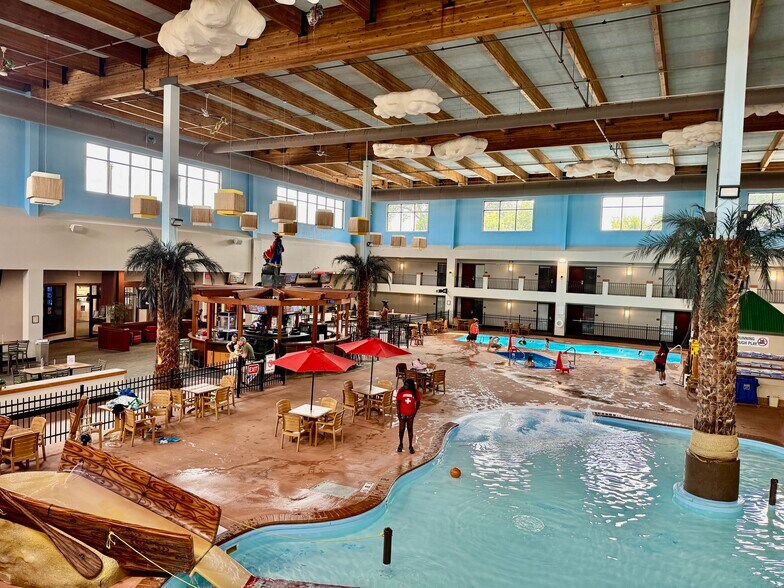 More Photos Of 5000 Merle Hay Rd, Des Moines Hotel For Sale