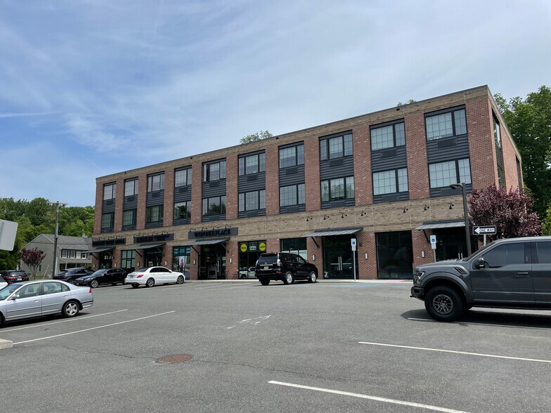 More Photos Of 62 Broadway, Woodcliff Lake Apartments For Sale