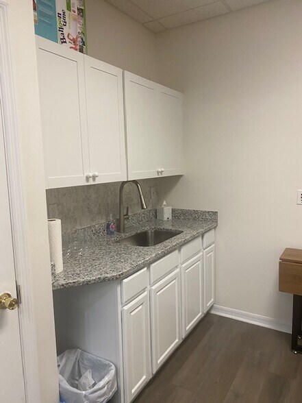 More Photos Of 10935 SE 177th Pl, Summerfield Coworking Space