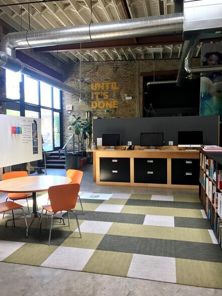 More Photos Of 1828 W Hubbard St, Chicago Loft Creative Space For Lease
